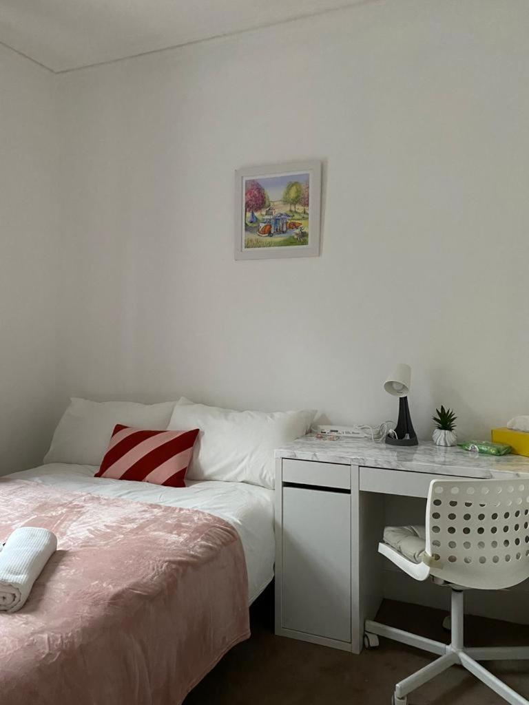 Comfy Private Rooms In Camden Town, Central London Exterior foto