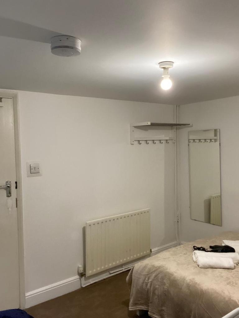 Comfy Private Rooms In Camden Town, Central London Exterior foto