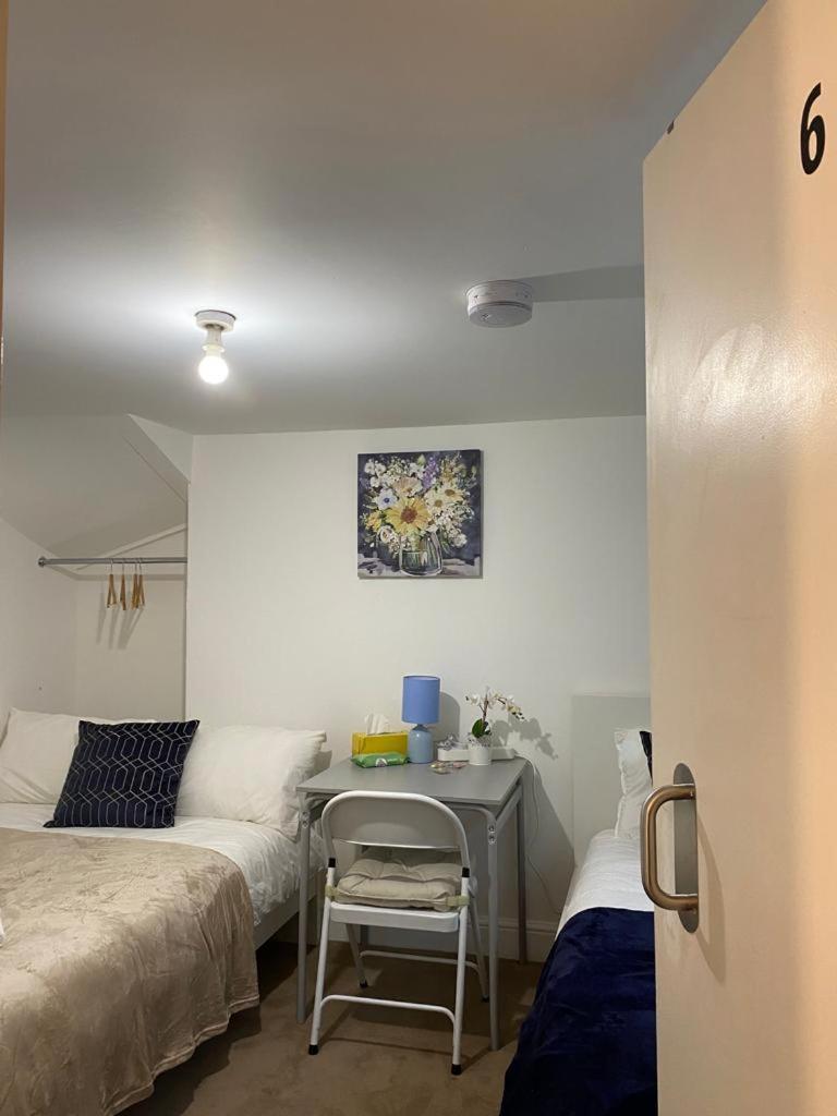 Comfy Private Rooms In Camden Town, Central London Exterior foto